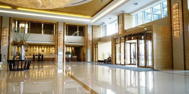 Hotel Lobby pic
